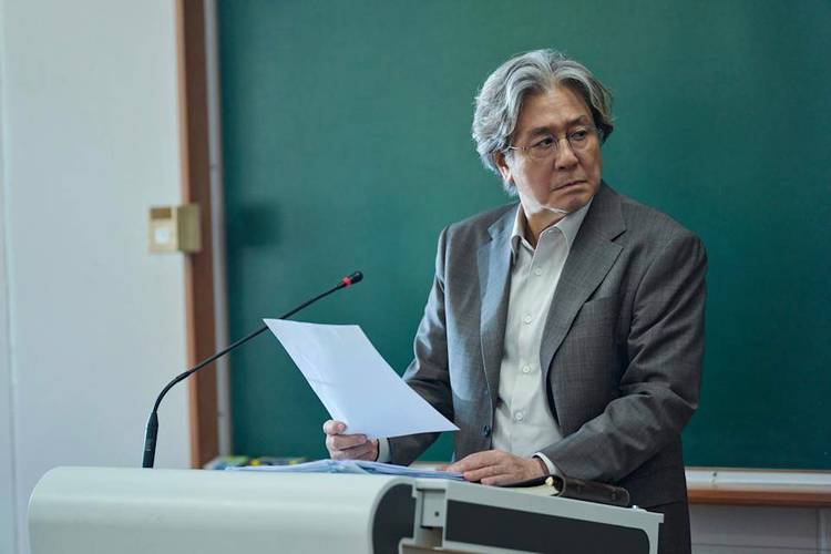Netflix末行手记6集心理剧:崔岷植崔显旭师生对决